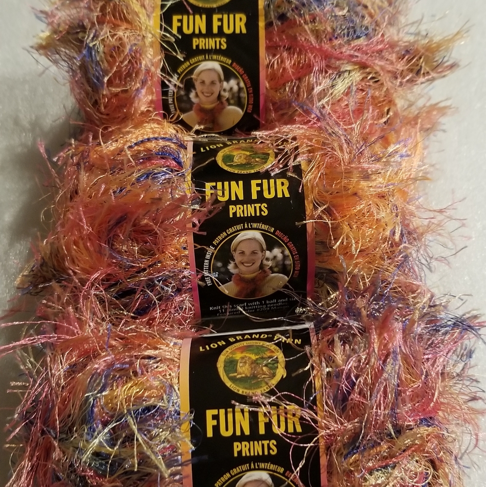 Fun fur - fuzzy yarn - fluffy yarn